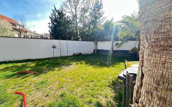 Maison à vendre    5 pièces • 299 m2 Saint-Maur-des-Fossés