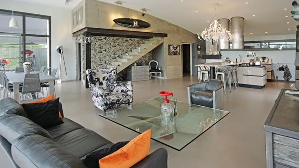 Maison trés haut de gamme aux portes de SAUTRON