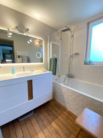 Maison - 12 pièces - 332 m²