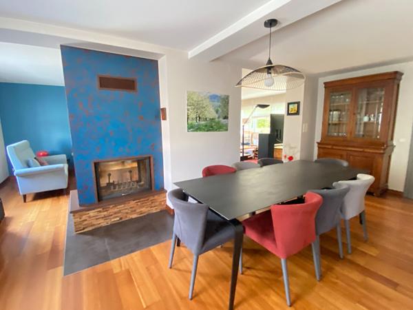 Maison - 12 pièces - 332 m²