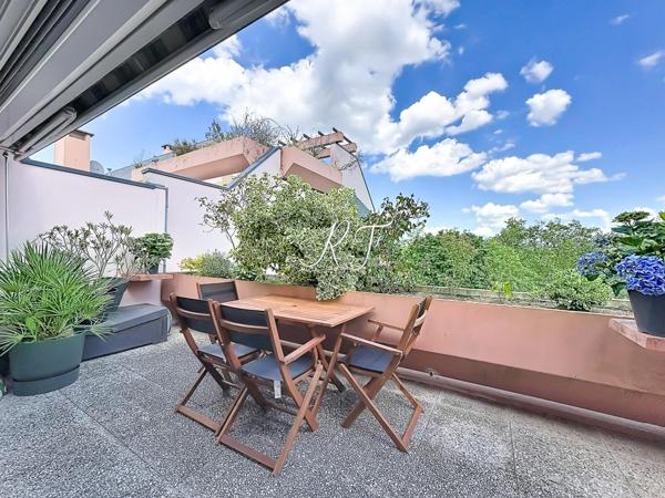 Duplex au dernier étage avec une grande terrasse