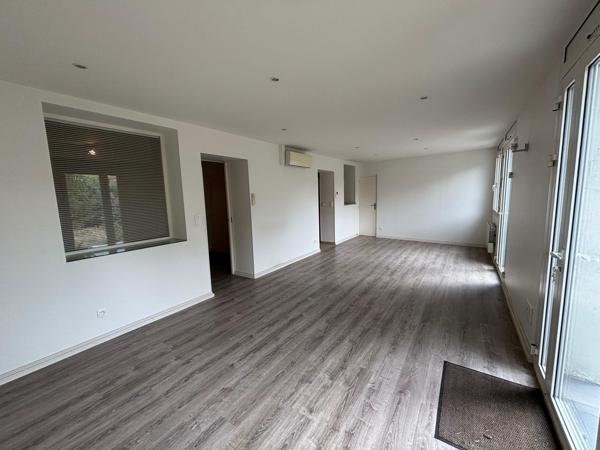 Bel appartement en rez de jardin