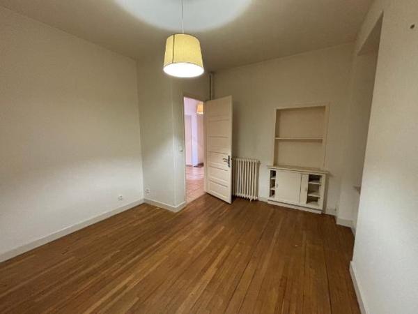 Bel appartement en rez de jardin