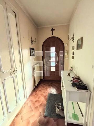 Grande maison de village à Loudun, 6 chambres et jardin