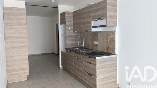 Location appartement 1 pièce 32 m² Cavaillon