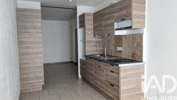 Location appartement 1 pièce 32 m² Cavaillon