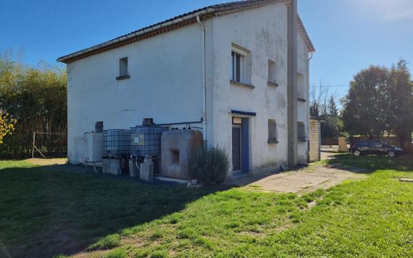 Maison à louer    3 pièces •  Saint-Privat-des-Vieux