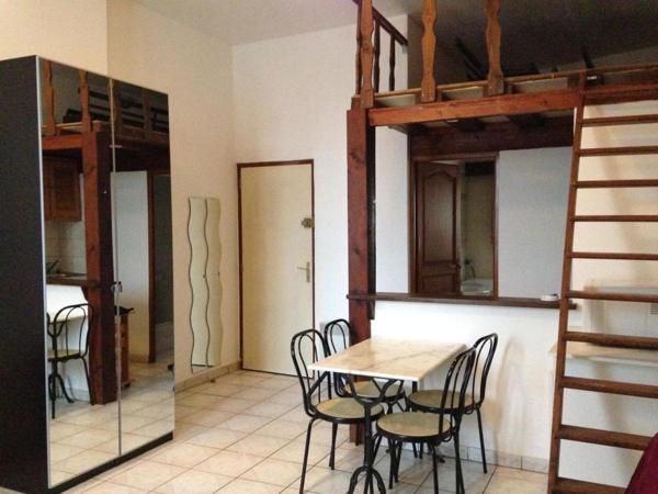 Beau Studio 28M2 Place Notre-Dame