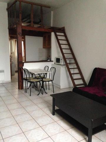 Beau Studio 28M2 Place Notre-Dame