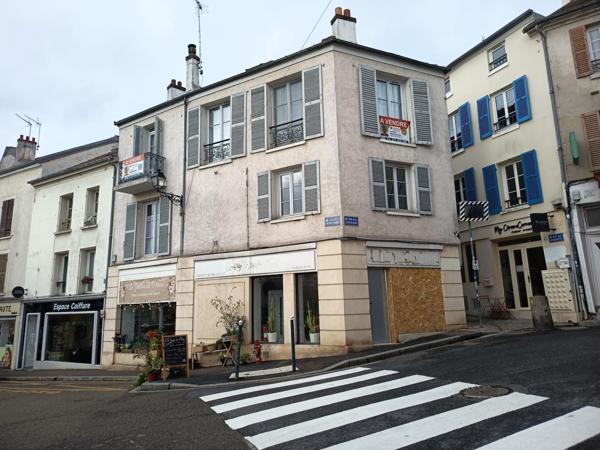 Beau Studio 28M2 Place Notre-Dame