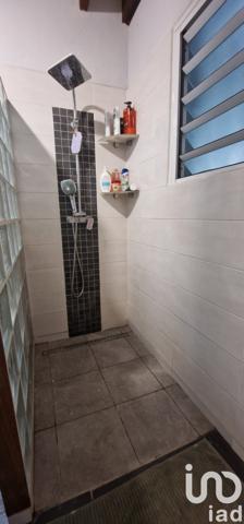 Maison traditionnelle 5 pièces de 187 m² à Saint-André (97440)