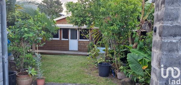 Maison traditionnelle 5 pièces de 187 m² à Saint-André (97440)