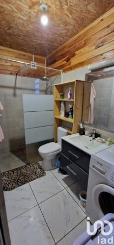 Maison traditionnelle 5 pièces de 187 m² à Saint-André (97440)