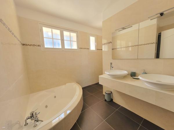 Maison 8 pièces - 256 m² Bien prestige