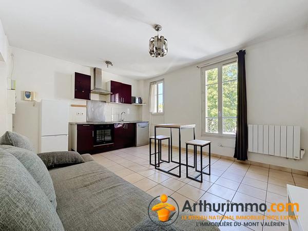 Vente                                                      Appartement
                        
                     2 pièces                      36 m2                     à Nanterre