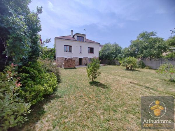 Vente                                                      Maison
                        
                     6 pièces                      144 m2                     à Chelles
