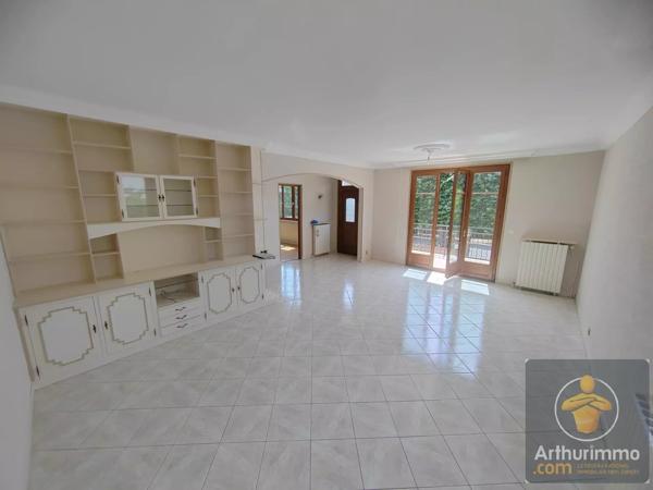 Vente                                                      Maison
                        
                     6 pièces                      144 m2                     à Chelles