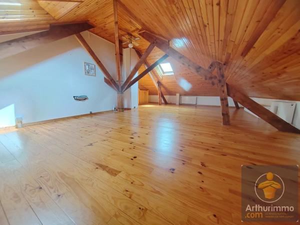 Vente                                                      Maison
                        
                     6 pièces                      144 m2                     à Chelles