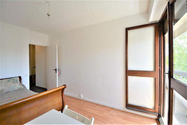 Appartement T2 avec balcon filant