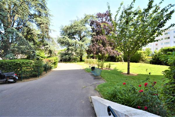 Appartement T2 avec balcon filant