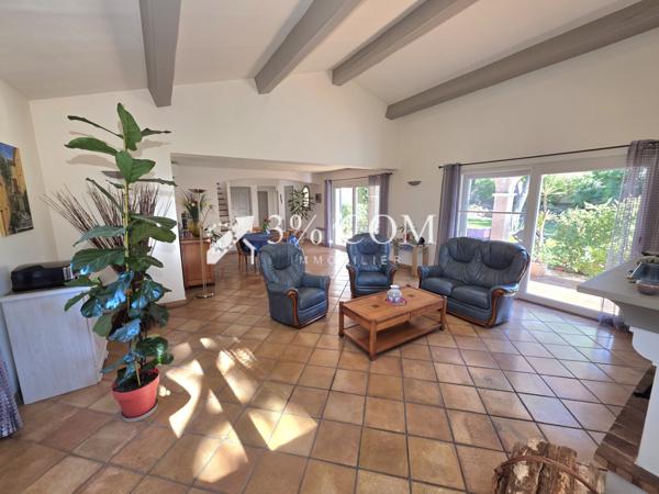 Villa 6 pièce(s) 4 chambre(s) 145 m²