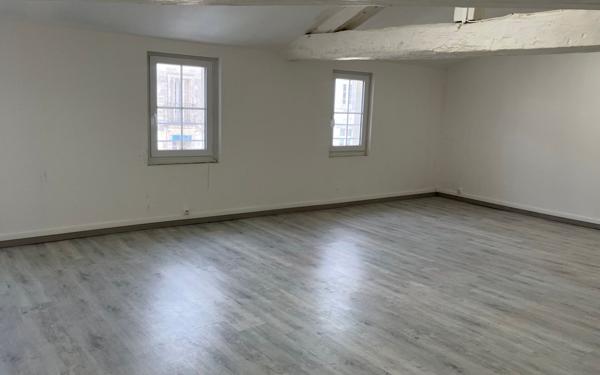 Maison à vendre    5 pièces • 236,45 m2 Rochefort