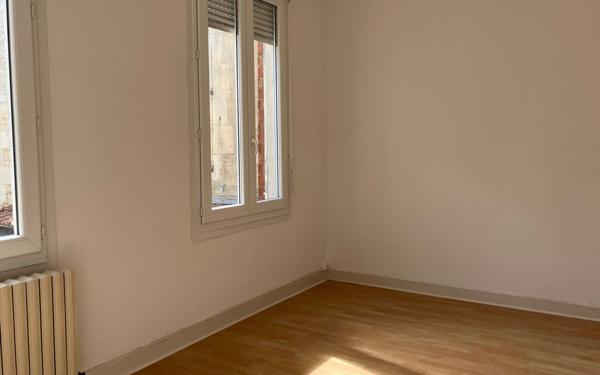 Maison à vendre    5 pièces • 236,45 m2 Rochefort