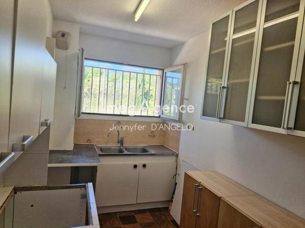 Appartement à SANARY-SUR-MER, 83110 - 2 pièces 45m²