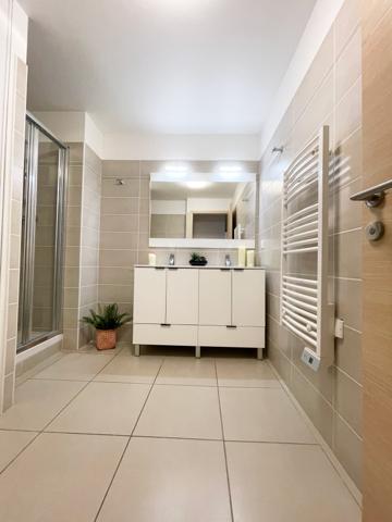 Appartement T3 + 2 cabines, dans résidence de standing, piscine, sauna et skis aux pieds