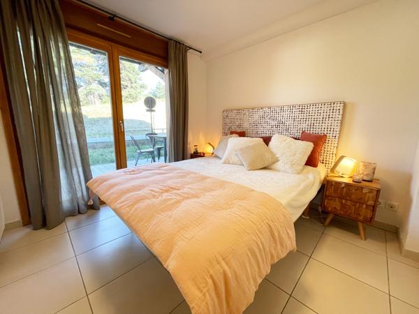 Appartement T3 + 2 cabines, dans résidence de standing, piscine, sauna et skis aux pieds