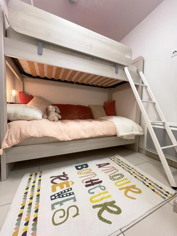 Appartement T3 + 2 cabines, dans résidence de standing, piscine, sauna et skis aux pieds