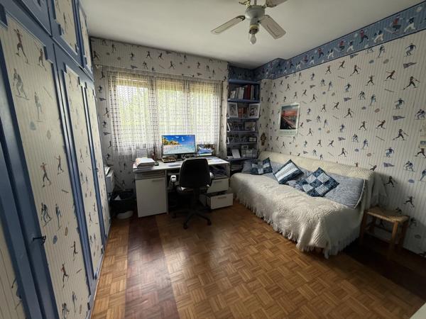 Maison à vendre 8 pièces, 6 chambres dont 3 en rez-de-chaussée DOMONT (95)