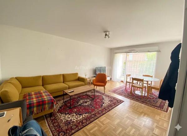 Vente                                                      Appartement
                        
                     2 pièces                      45 m2                     à Saint-Avé
