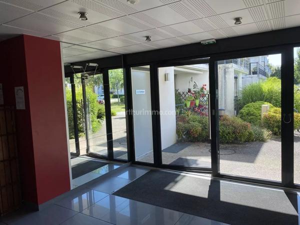 Vente                                                      Appartement
                        
                     2 pièces                      45 m2                     à Saint-Avé