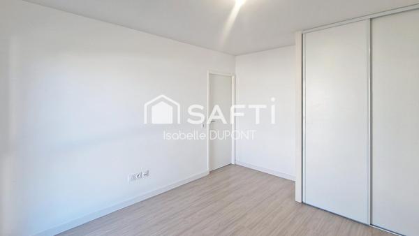 SUPERBE T2, 1er ETAGE, BALCON, ASCENSEUR, PARKING