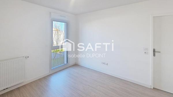 SUPERBE T2, 1er ETAGE, BALCON, ASCENSEUR, PARKING