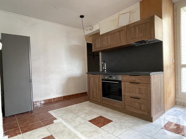 Appartement F3 à vendre  3 pièces - 65 m2 EVRY - 91