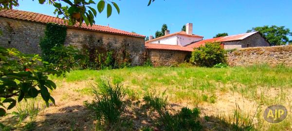 Vente maison Beaufou : 82 000 € - AJP Immobilier Vieillevigne