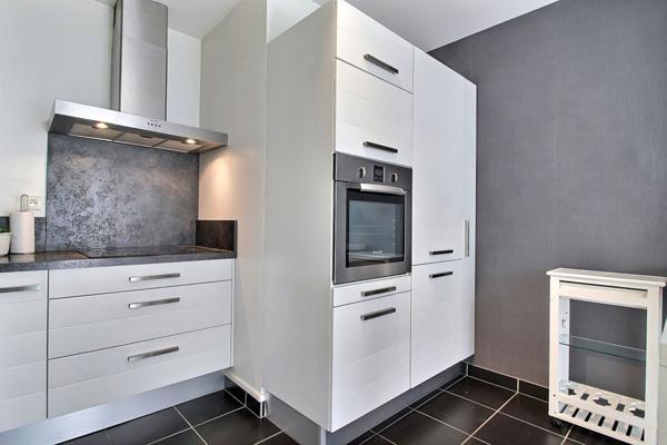Appartement  Salins 2 pièce(s) 47.37 m2 - Terrasse - cave et garage