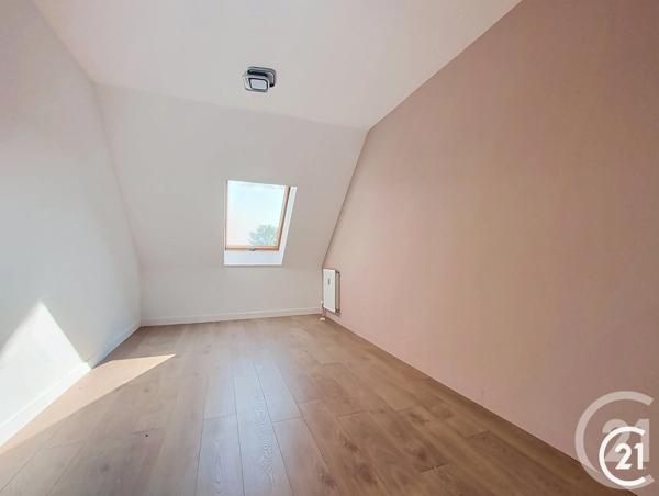 Appartement F6 à vendre  6 pièces - 109,13 m 2   MONTBELIARD  - 25