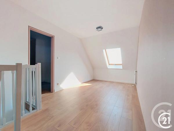Appartement F6 à vendre  6 pièces - 109,13 m 2   MONTBELIARD  - 25