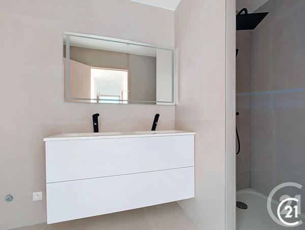 Appartement F6 à vendre  6 pièces - 109,13 m 2   MONTBELIARD  - 25
