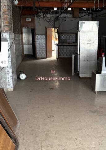 Commerce à louer 2 pièces de 392 m²