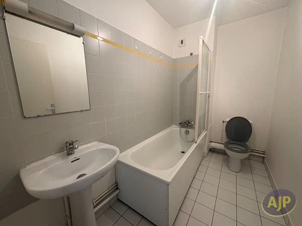 Location appartement Nantes : 591 € - AJP Immobilier Nantes Ouest