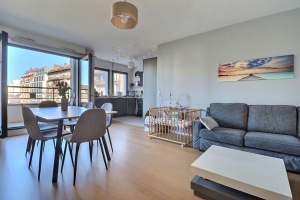 Appartement Aubervilliers 3 pièce(s) 62.77 m2