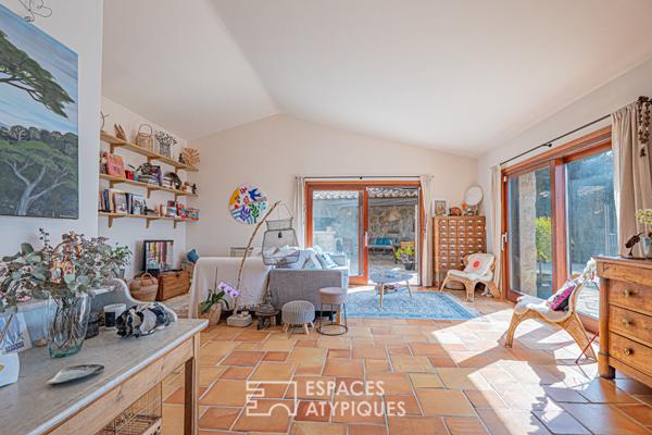 Maison de charme avec piscine et vue mer – 187.93 m² – Tourrettes sur loup