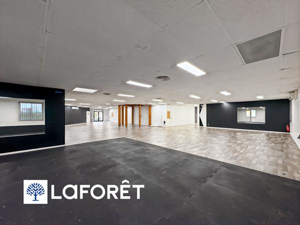 Achat local commercial Bondoufle - 752 m² - 1 155 000 €