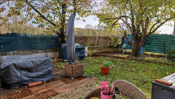 Appartement à louer |  MONTMOREAU ST CYBARD |  4 pièces | 69 m²