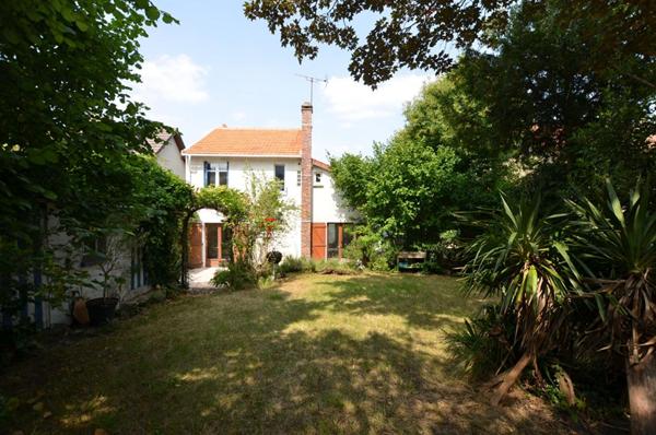 Maison Sainte Genevieve Des Bois 5 pièces 90 m² proche gare