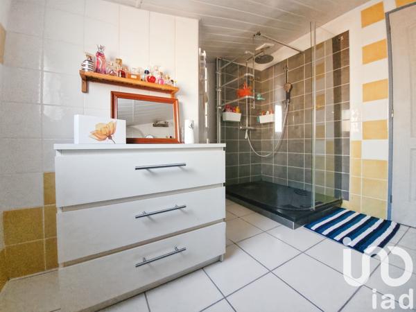 Maison à vendre 6 pièces 159 m² Saint-Julien-des-Landes